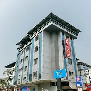 https://metro-kochin-business.kerala-hotels.net